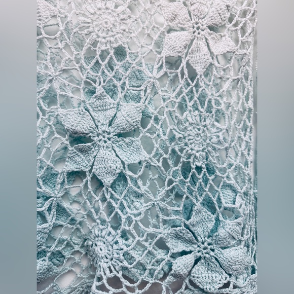 Chadwicks Women's Ombré Floral Lace Top - White and Blue - Picture 4 of 8